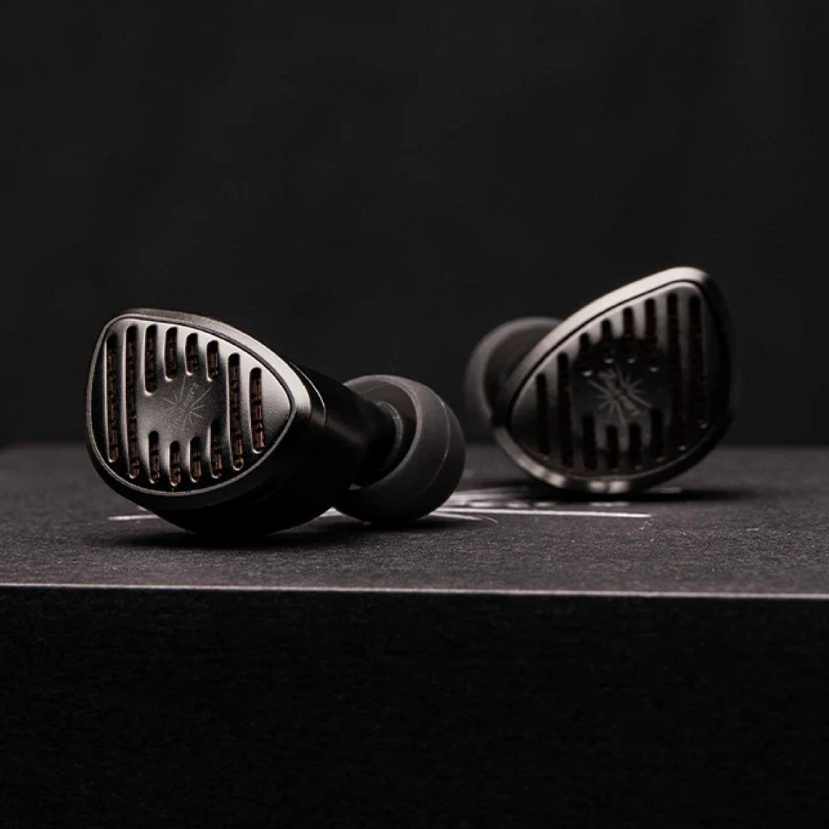 Headphone-Zone-Kiwi-Ears-Septet