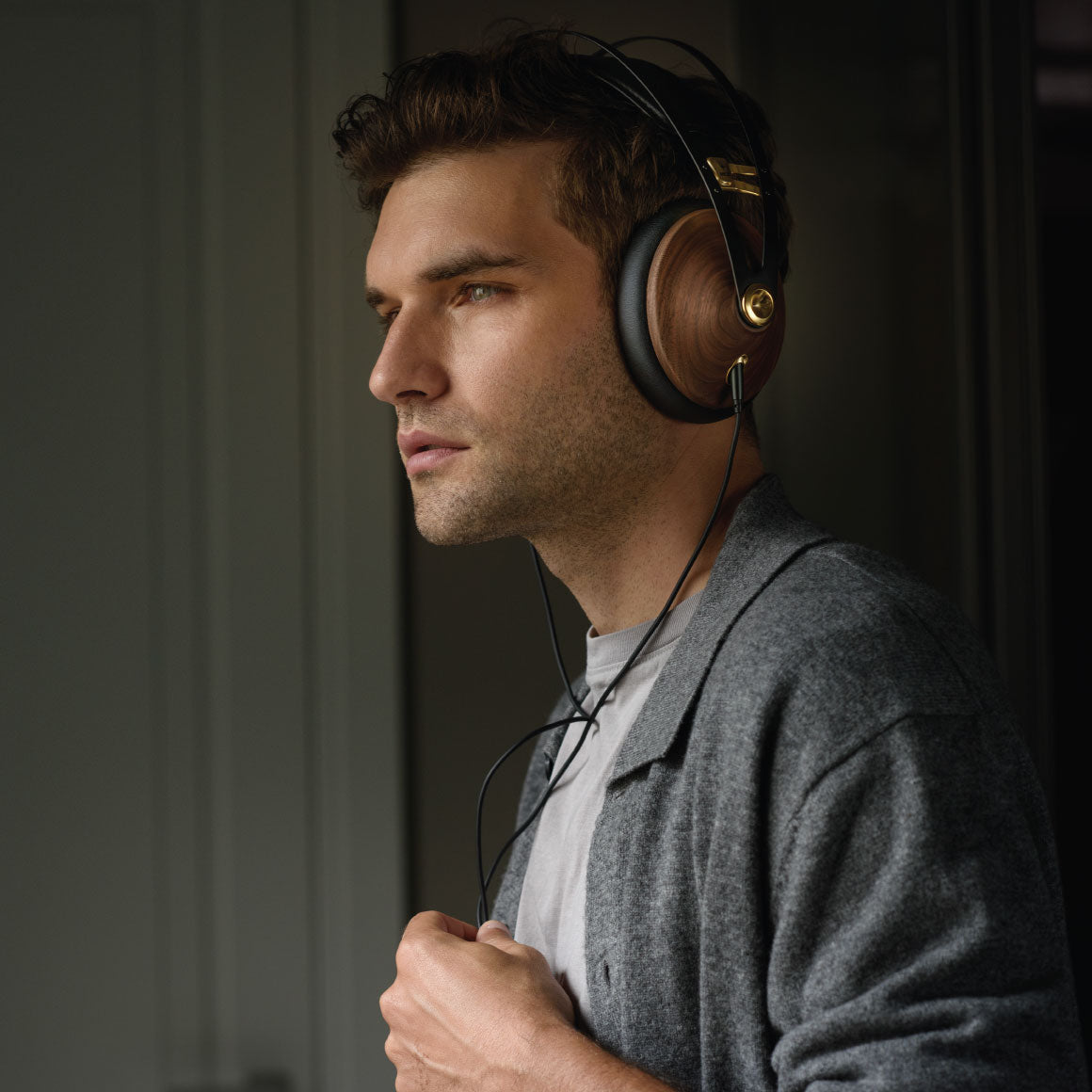 Headphone-Zone-Meze-99-Classics-2nd-Generation