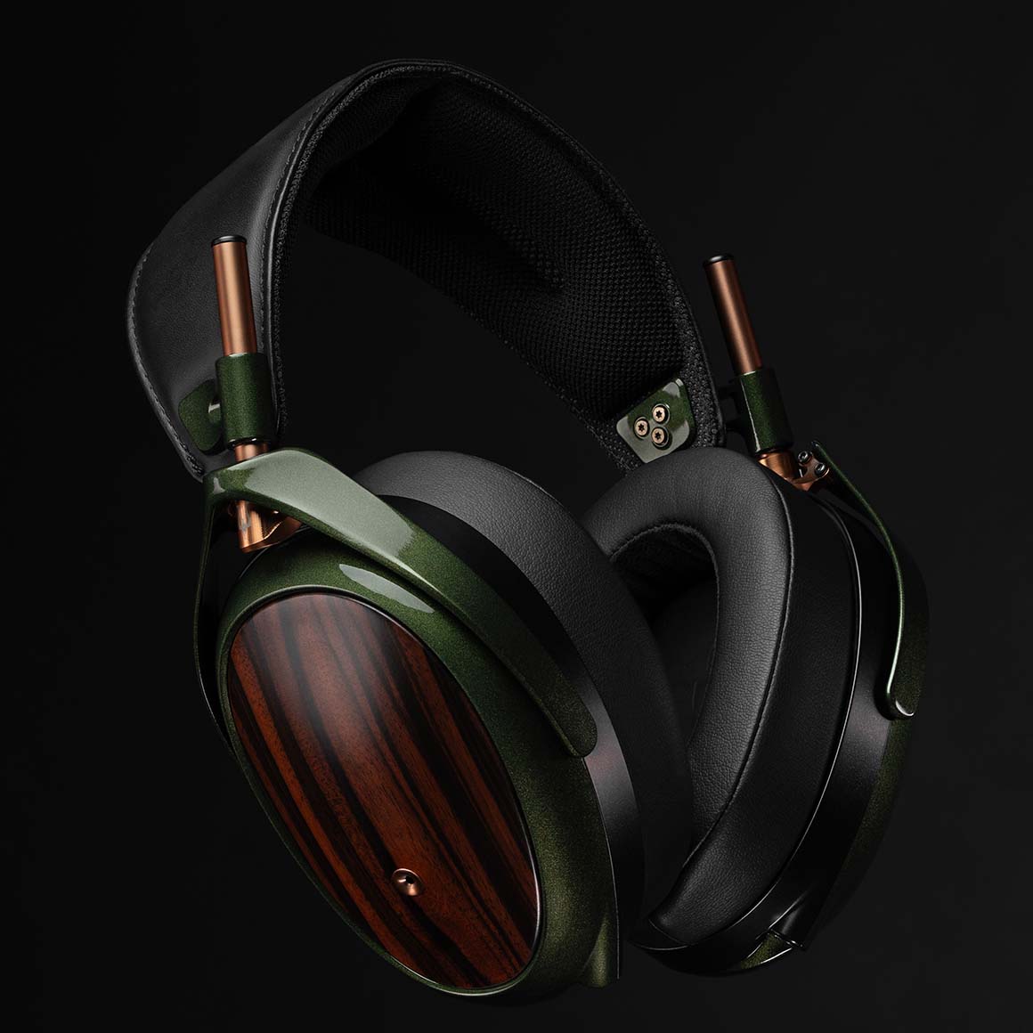 Headphone-Zone-Meze-STRADA