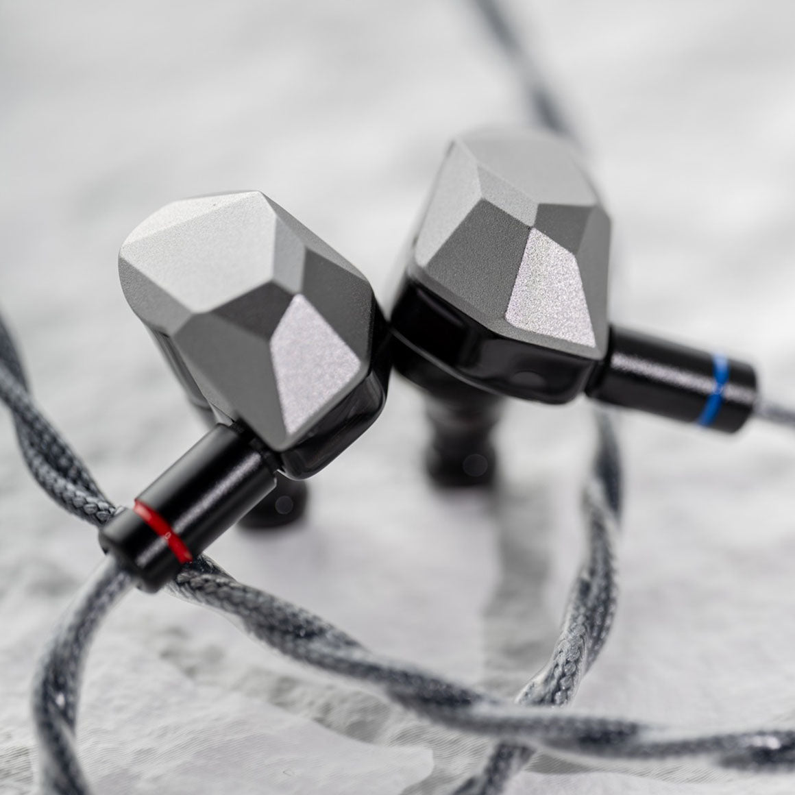 Headphone-Zone-Moondrop-Harmon