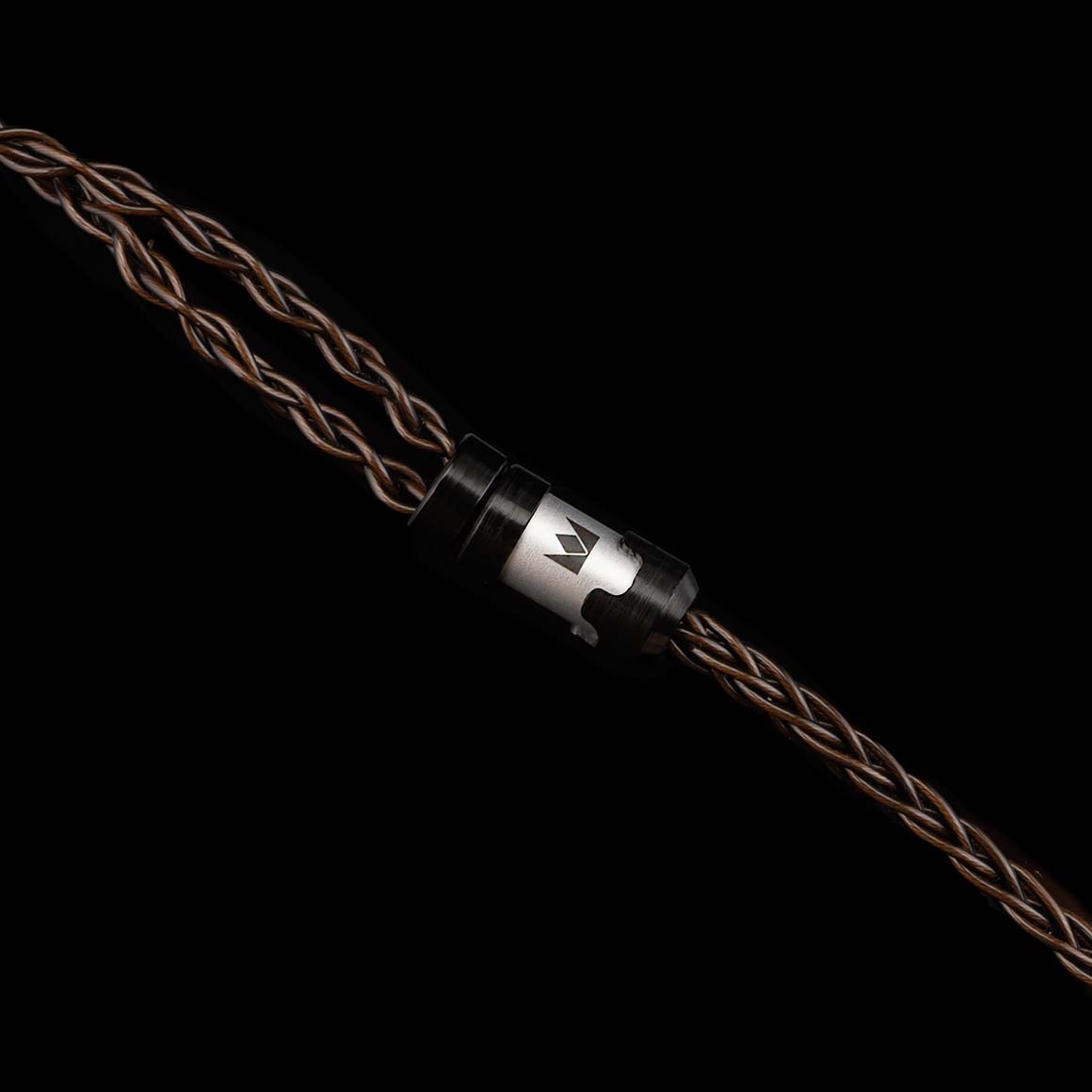 Headphone-Zone-Noble-Audio-AGIS-II