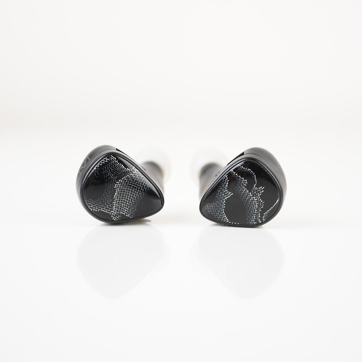 Headphone-Zone-Noble-Audio-Onyx-Demo-Unit
