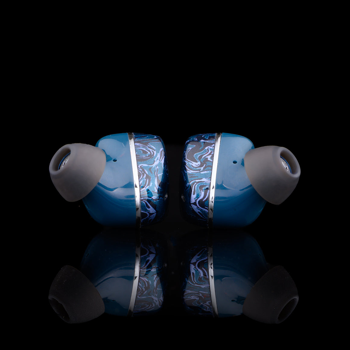 Headphone-Zone-Noble-Audio-Osprey