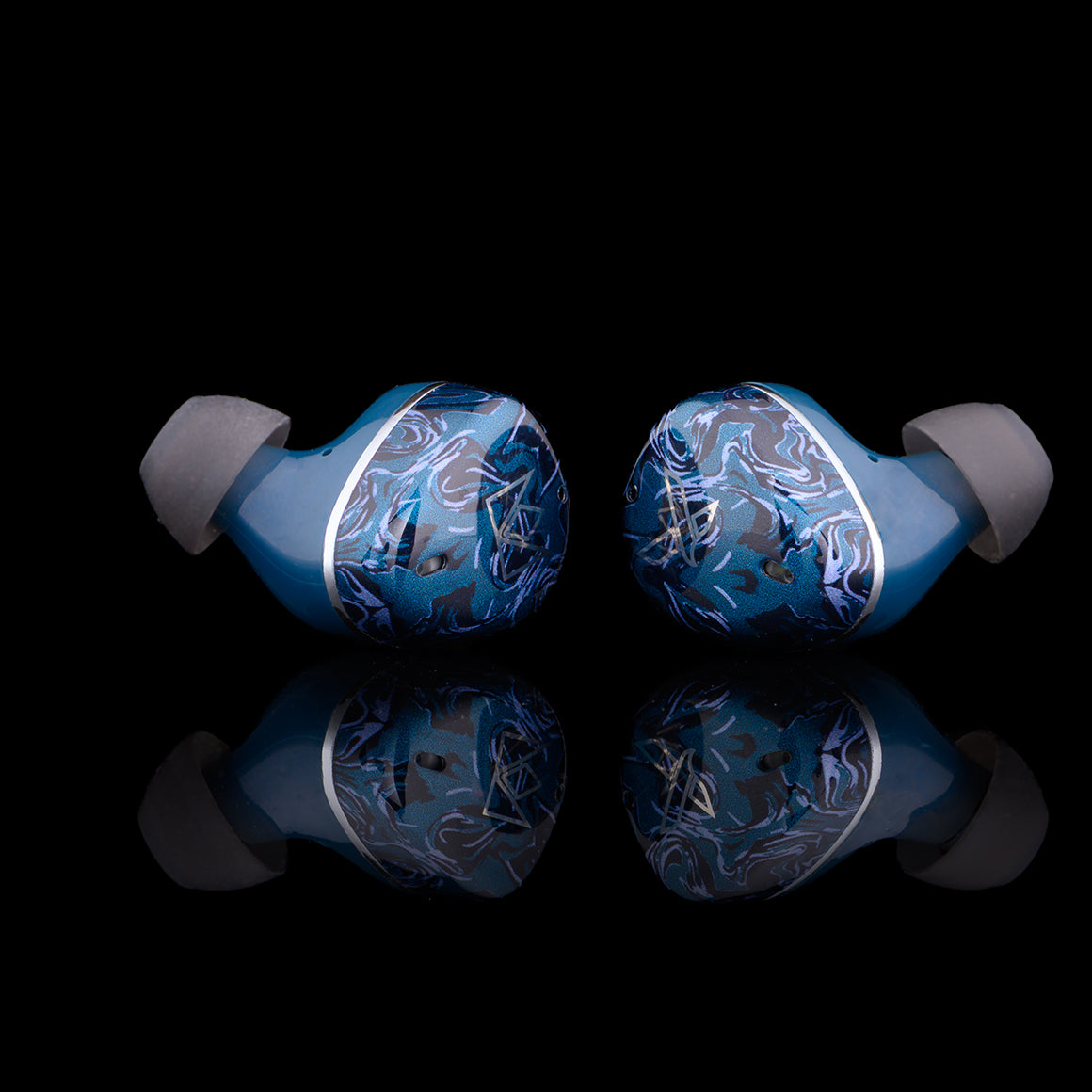 Headphone-Zone-Noble-Audio-Osprey
