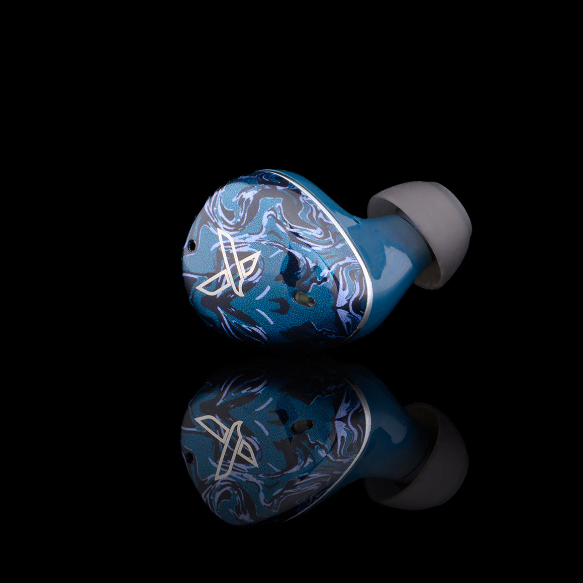 Headphone-Zone-Noble-Audio-Osprey