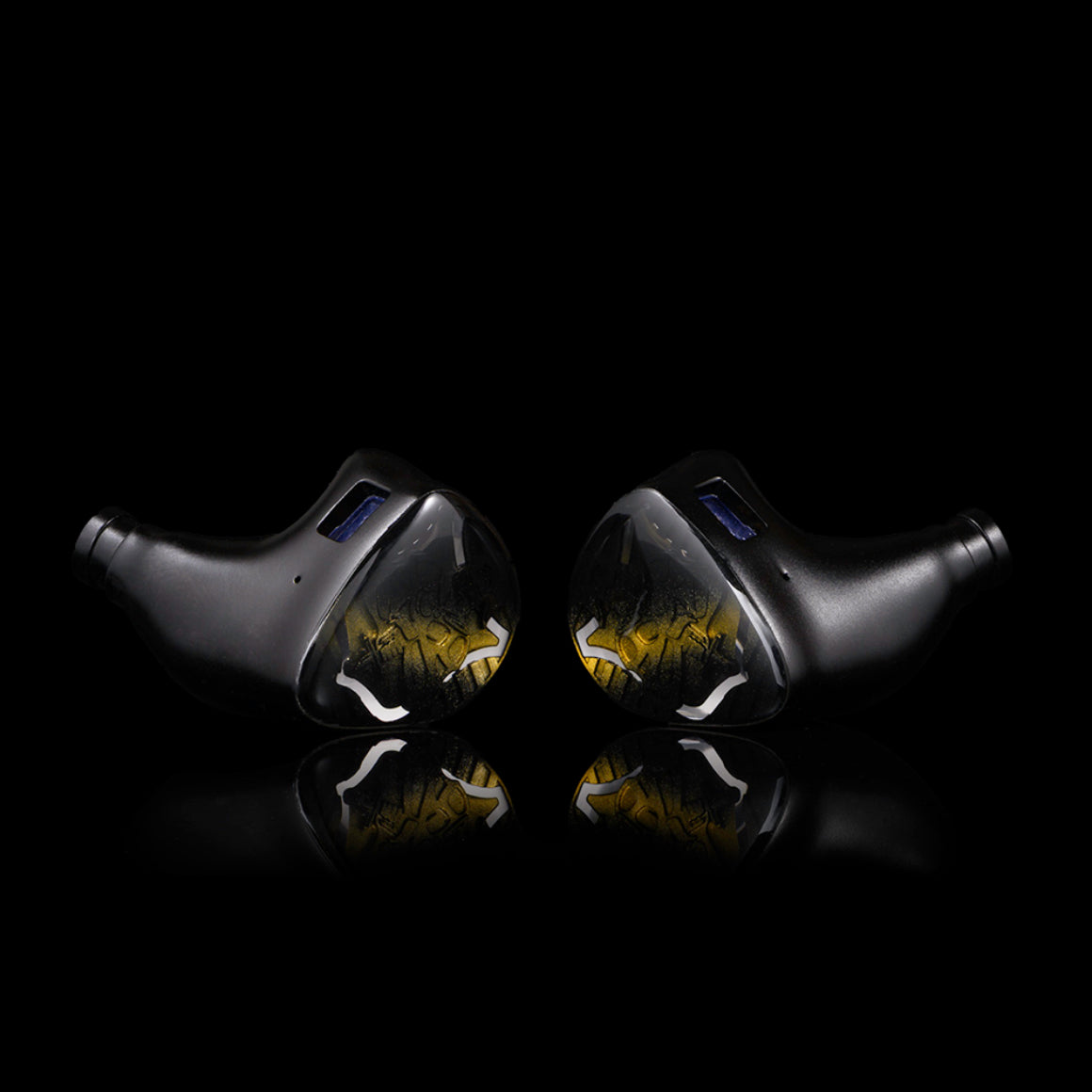Headphone-Zone-Noble-Audio-Vanguard