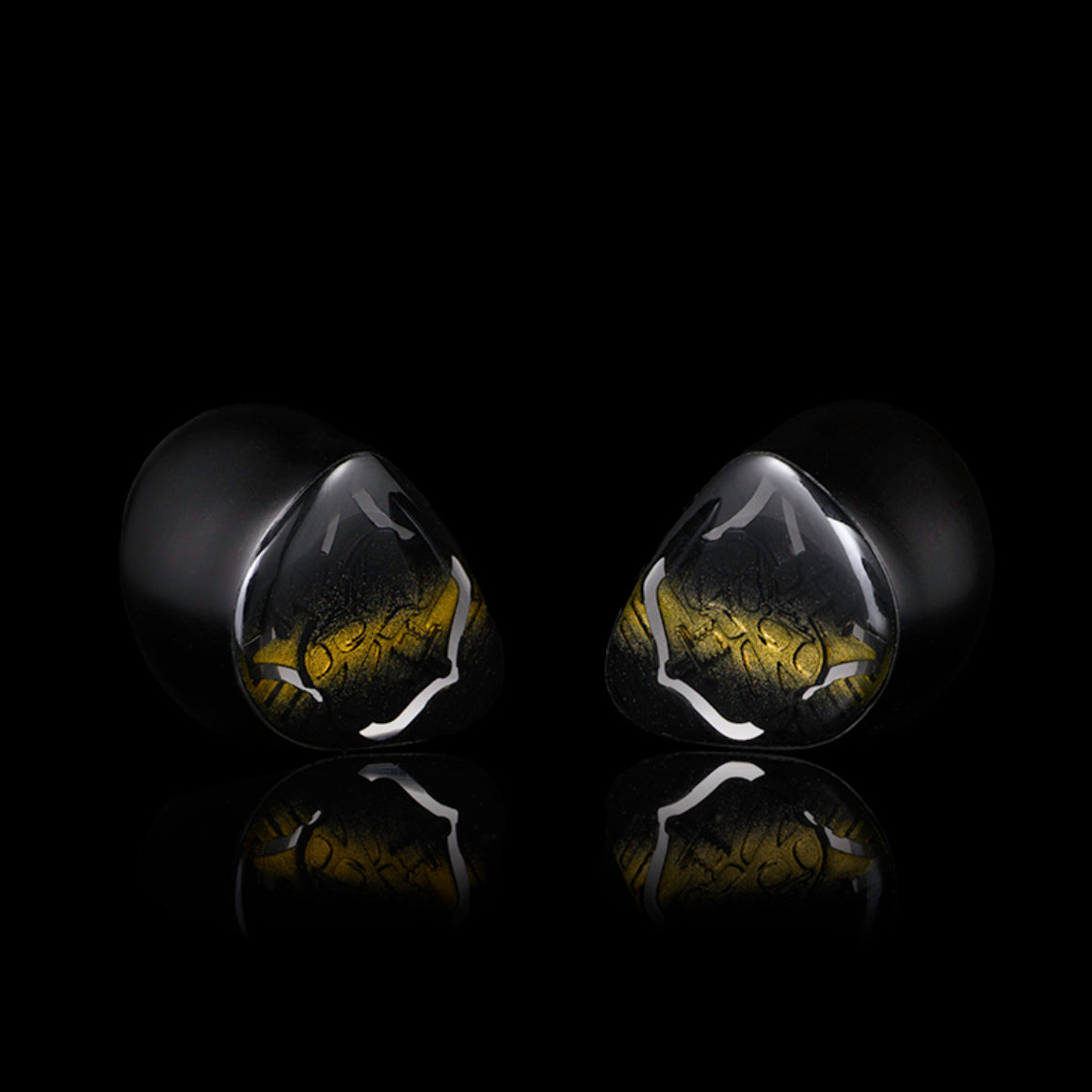 Headphone-Zone-Noble-Audio-Vanguard