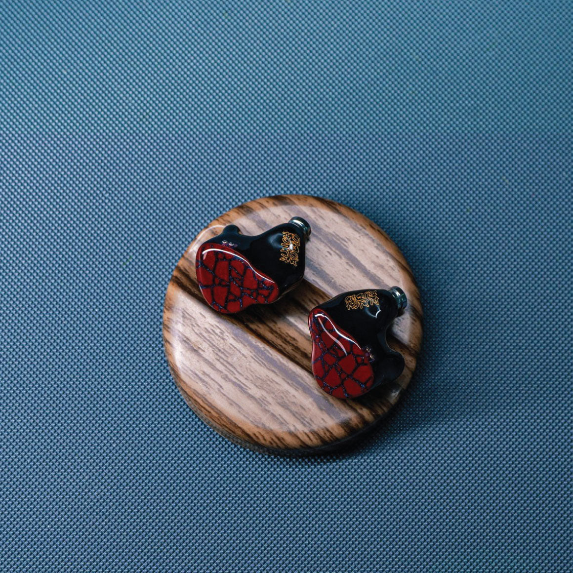 Headphone-Zone-Punch-Audio-Martilo