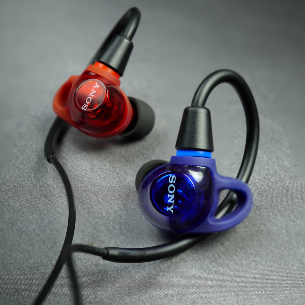 #Color_Red & Blue