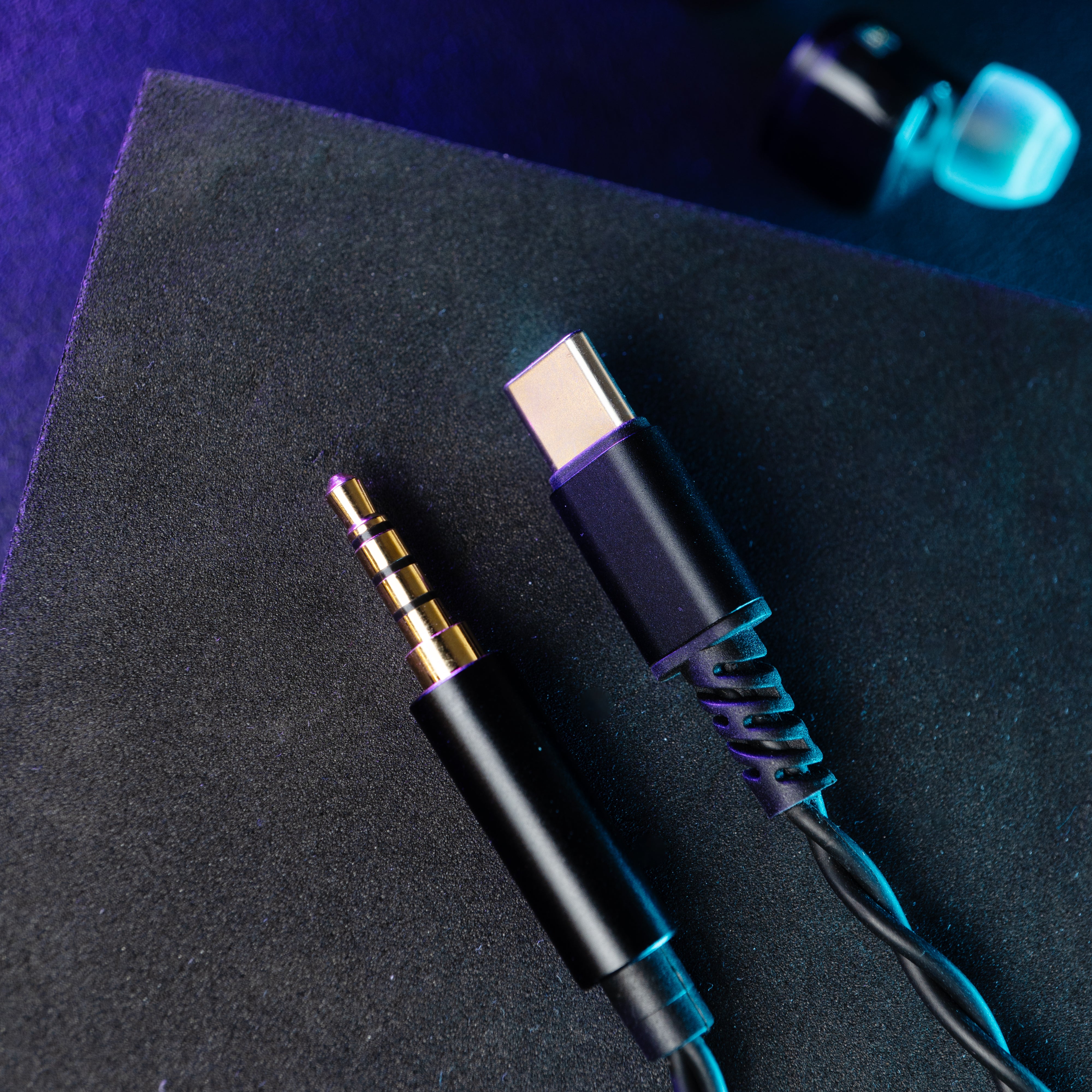 Headphone-Zone-Tangzu-Xue-Tao