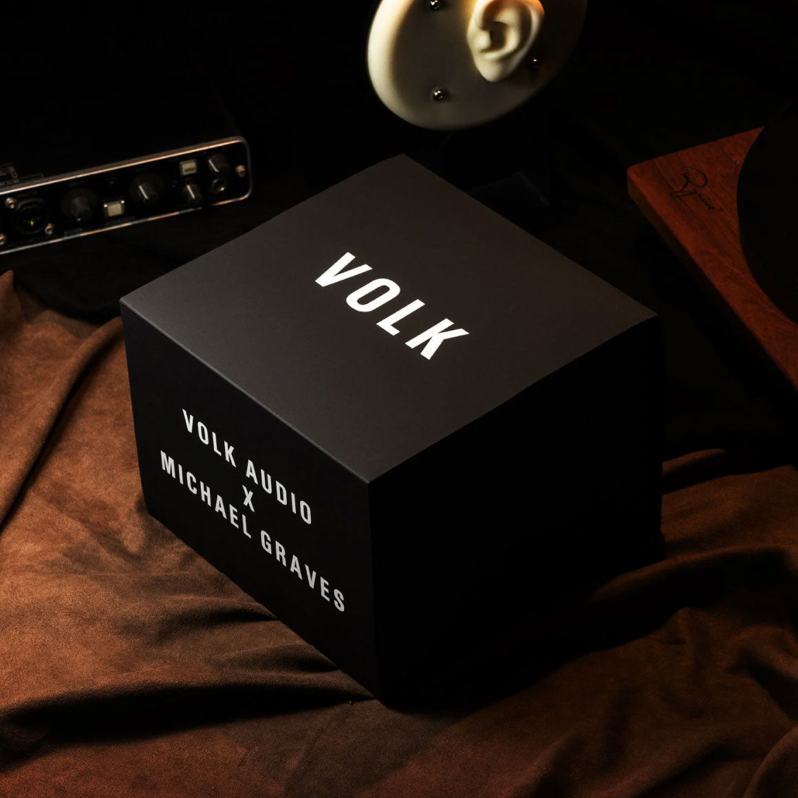 Headphone-Zone-Volk-Audio-Etoile