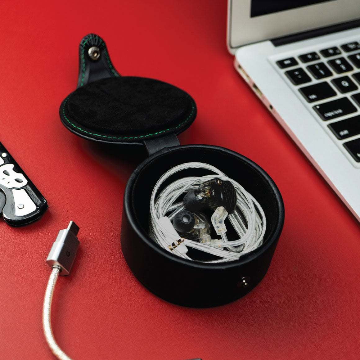 Headphone-Zone-WonderWall-Case