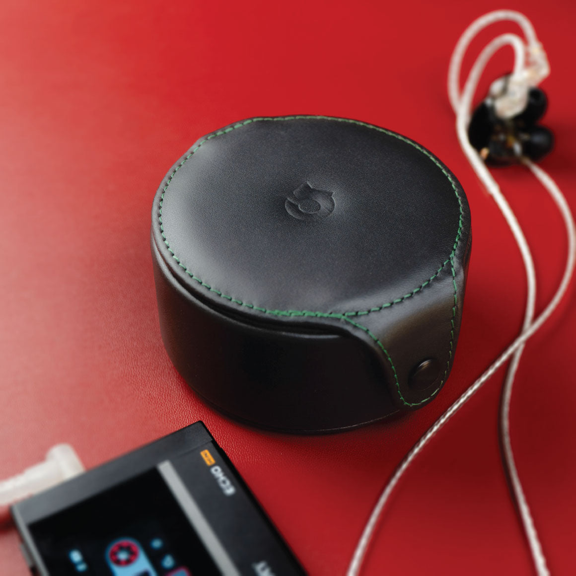 Headphone-Zone-WonderWall-Case