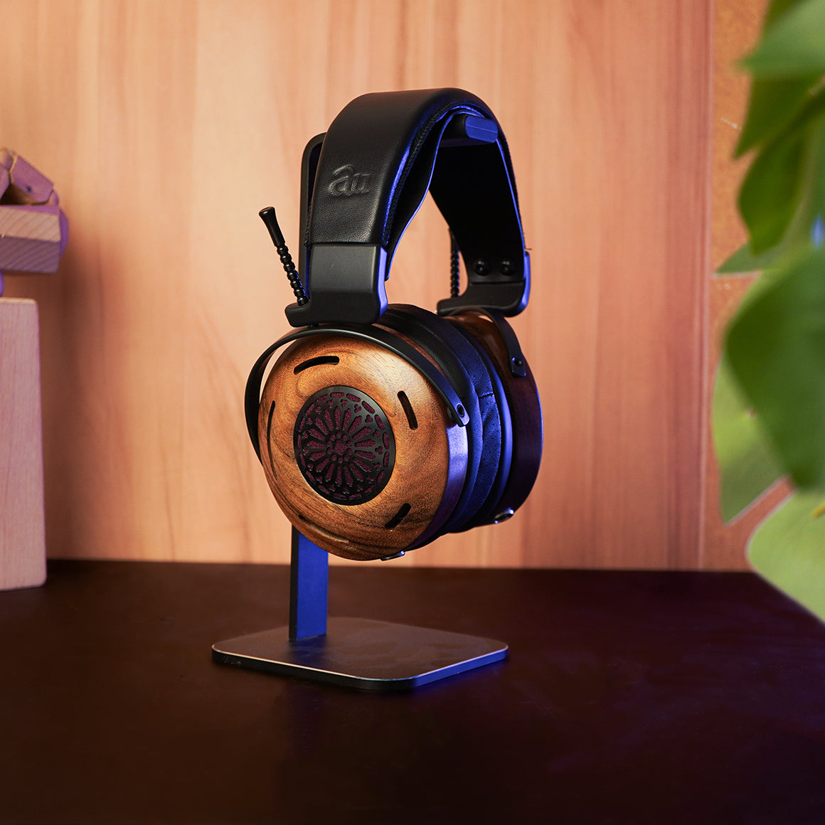 Headphone-Zone-ZMF-Auteur-B-Stock-Standard-Version