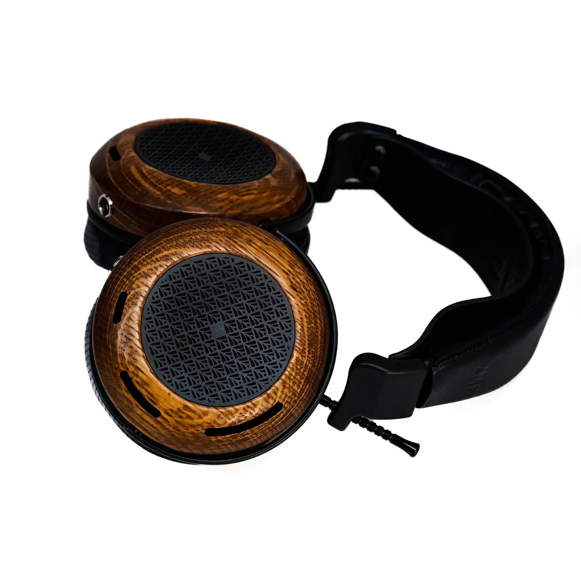 #Earcup Material_Oak
