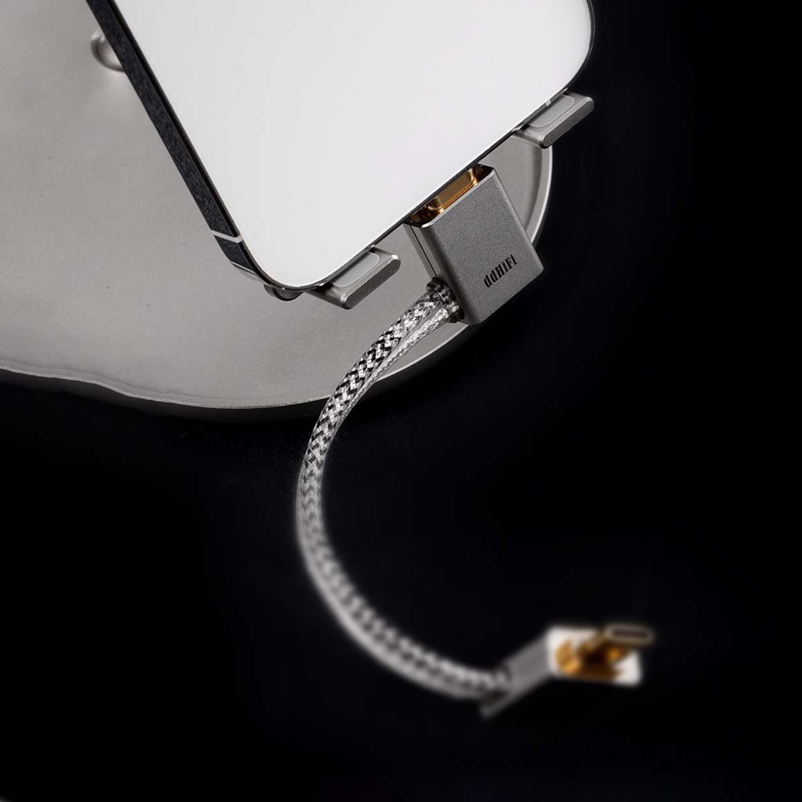 Headphone-Zone-ddHiFi-MFi09L