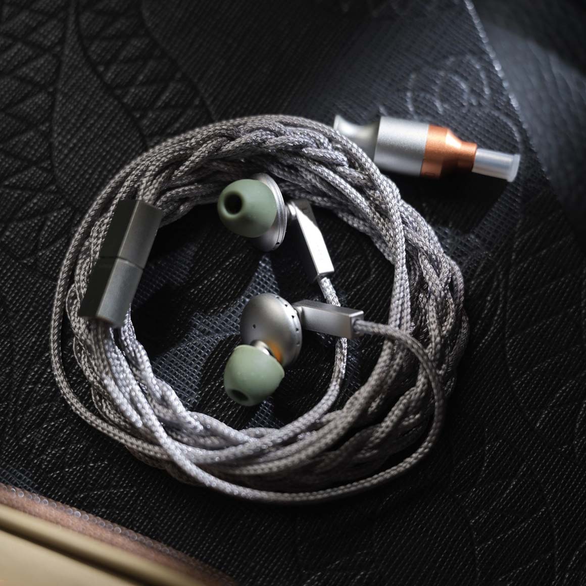 Headphone-Zone-ddHiFi-Memory