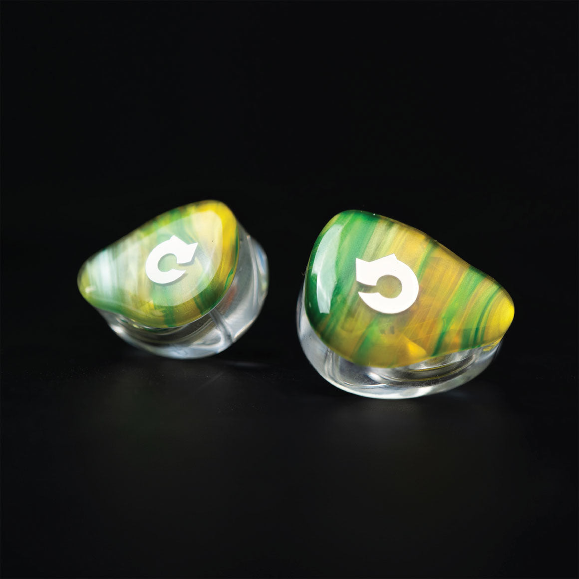 Headphone-Zone-x-ddHiFi-Iris