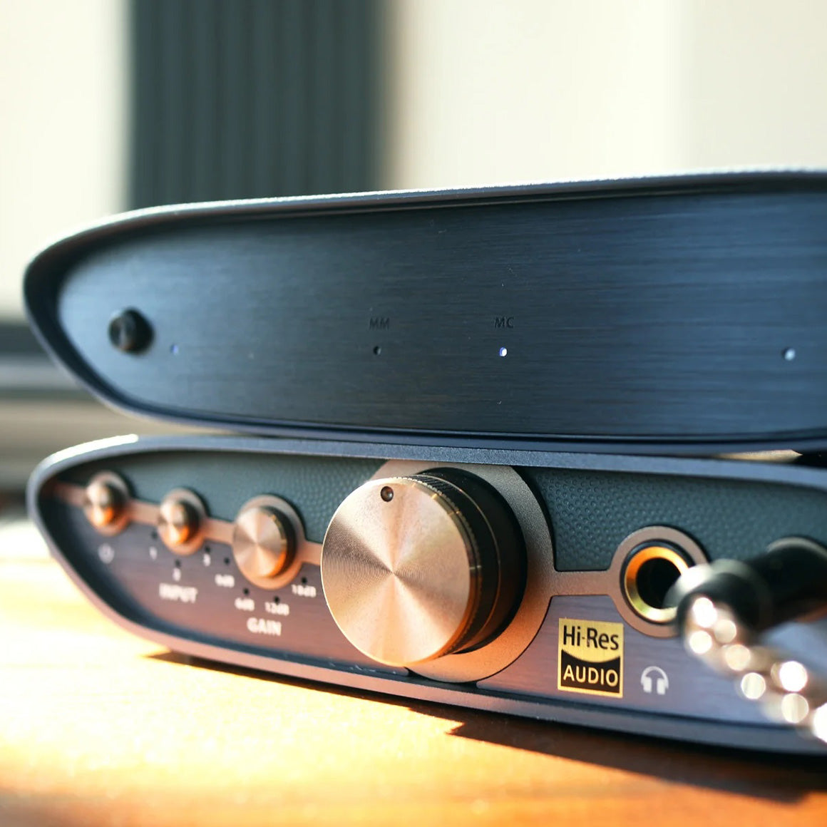 Headphone-Zone-iFi-Audio-ZEN-Air-Phono-2
