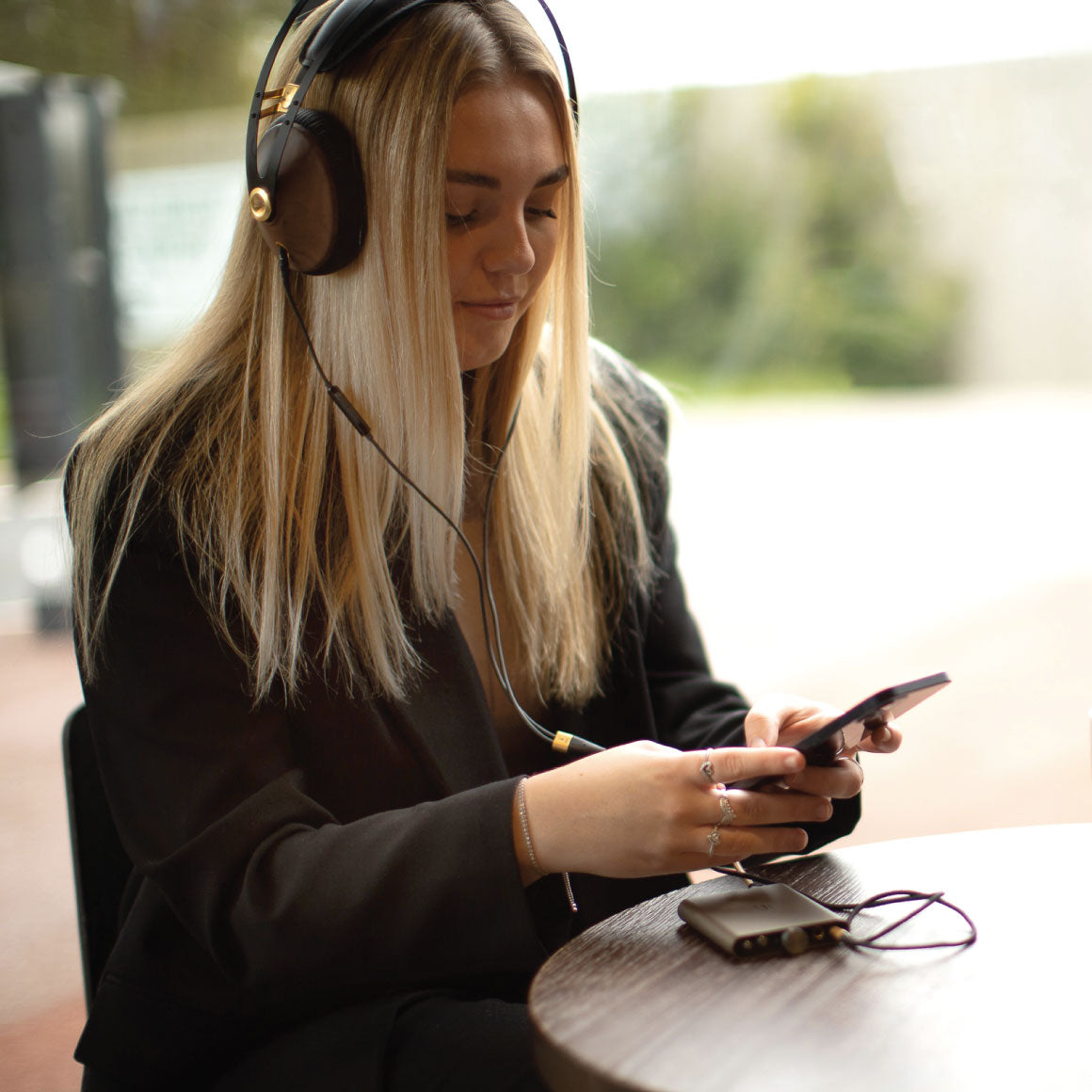 #color_titanium shadow