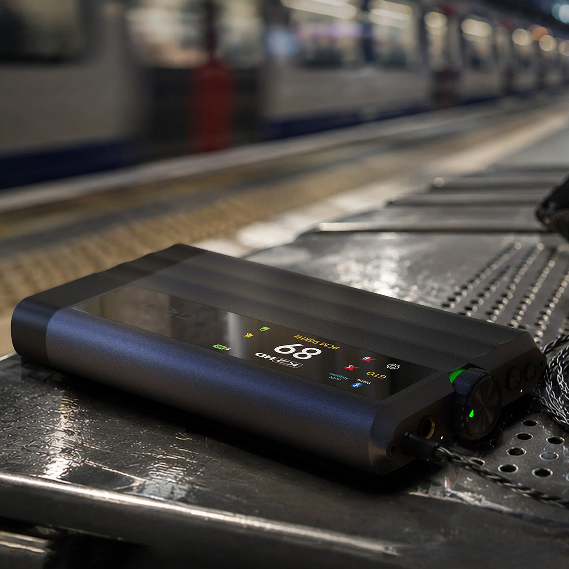 Headphone-Zone-iFi-Audio-iDSD-GR-2