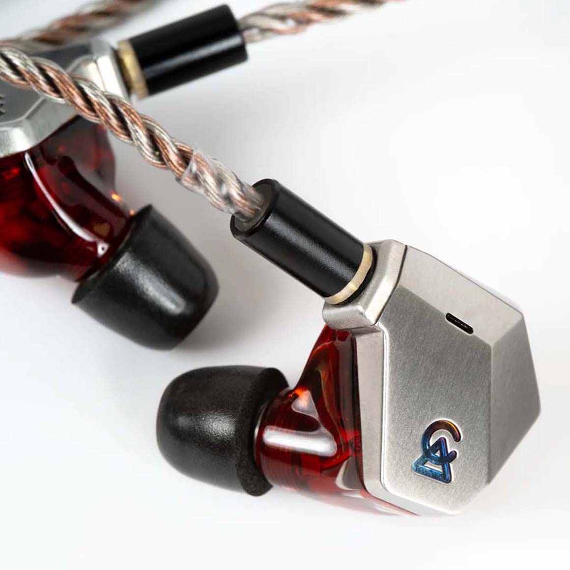 Headphone-zone-Campfire-Audio-Grand-Luna