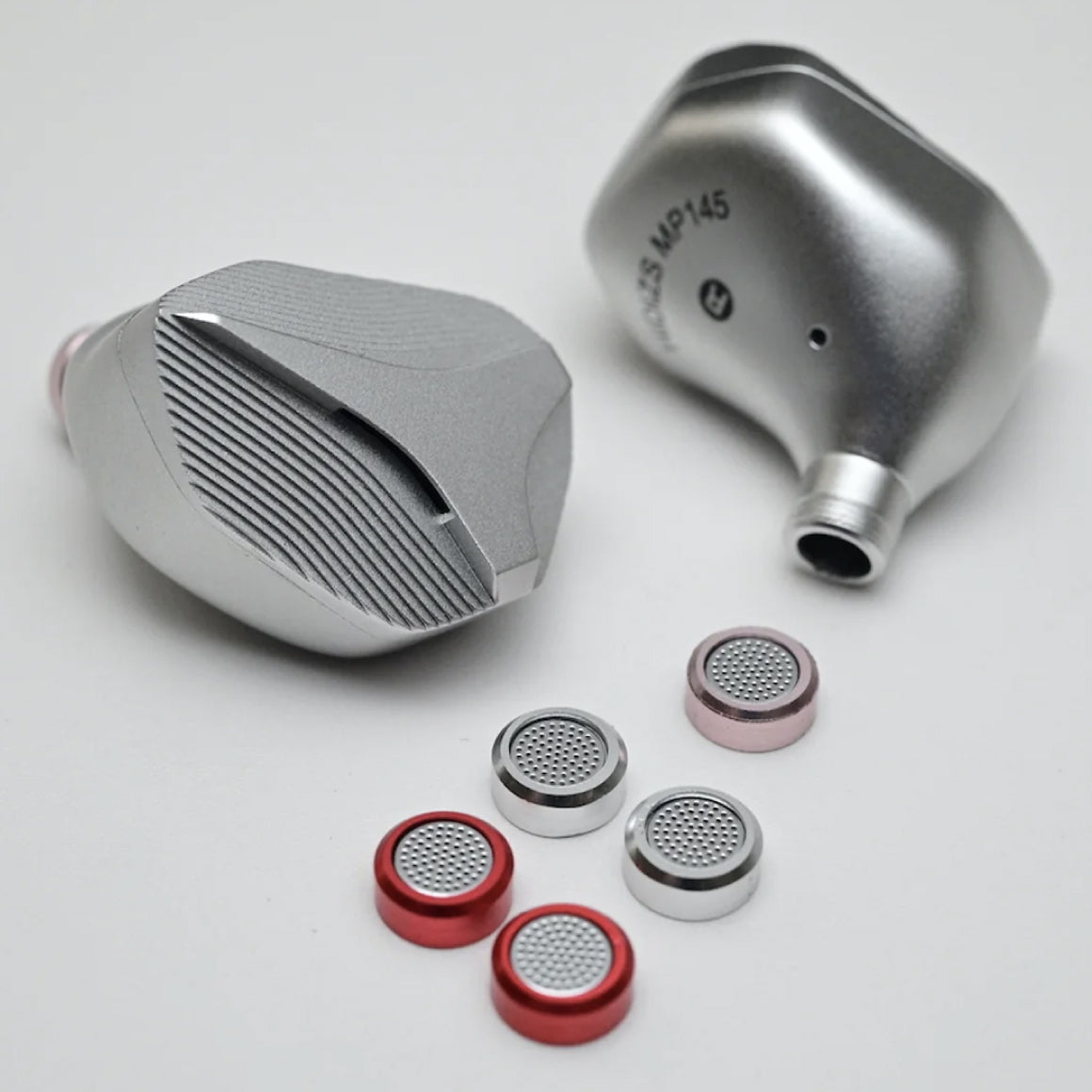 Headphone-zone-Hidizs-MP145-3.5mm