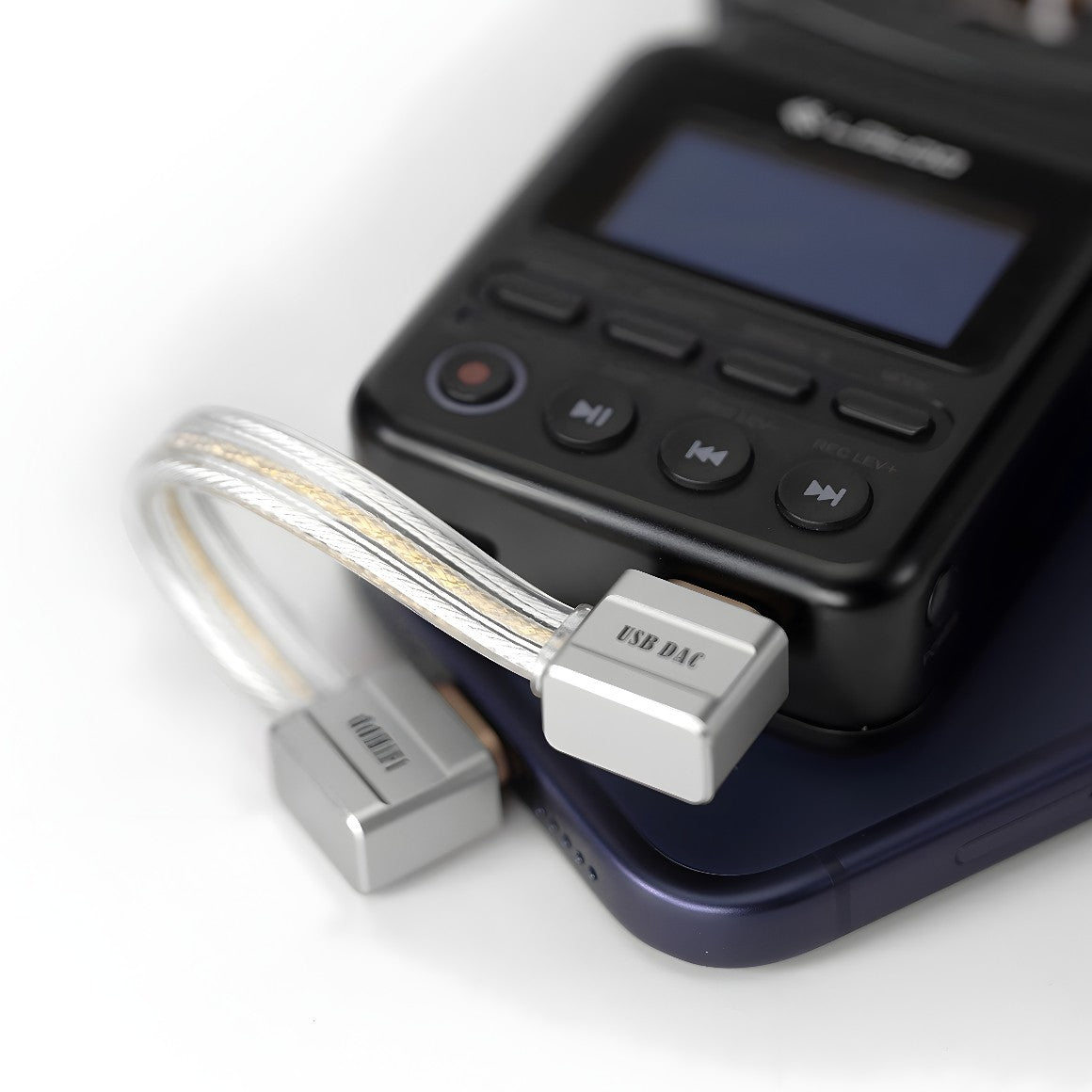 Headphone-zone-ddHiFi-TC19LL