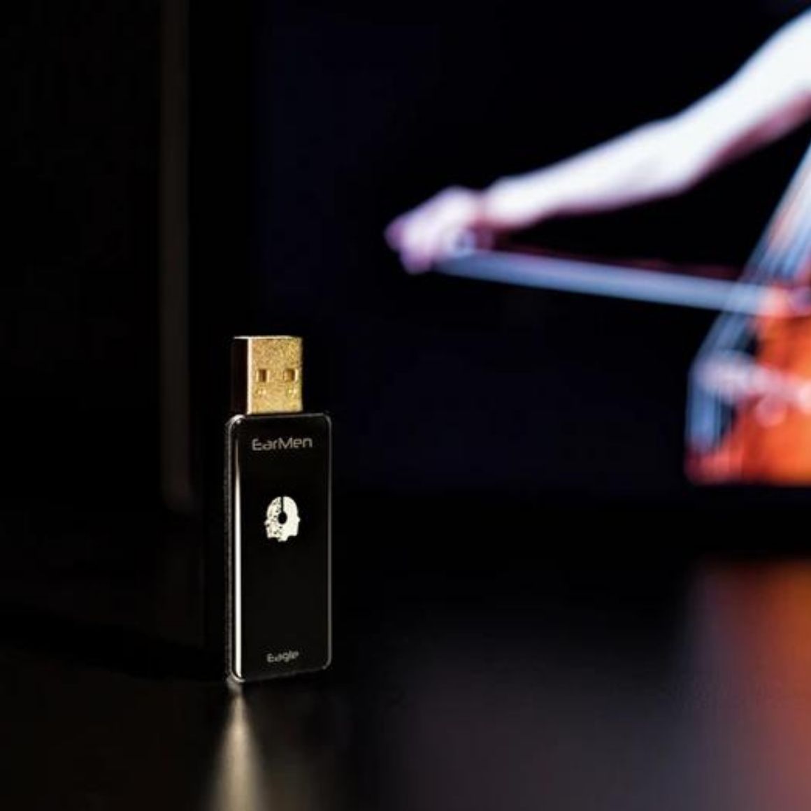 Headphone-Zone-EarMen-Eagle