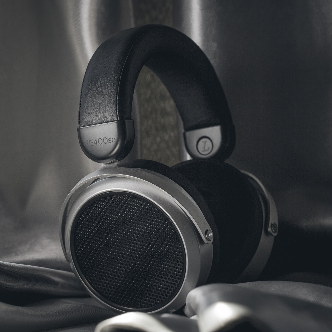 Headphone-Zone-HiFiMAN-HE400se