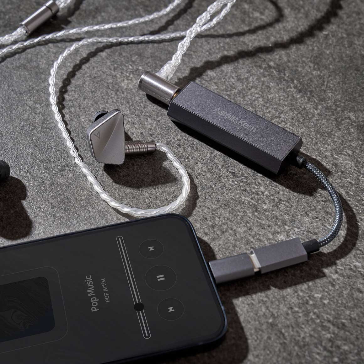 Headphone-Zone-Astell&Kern-AK HC2