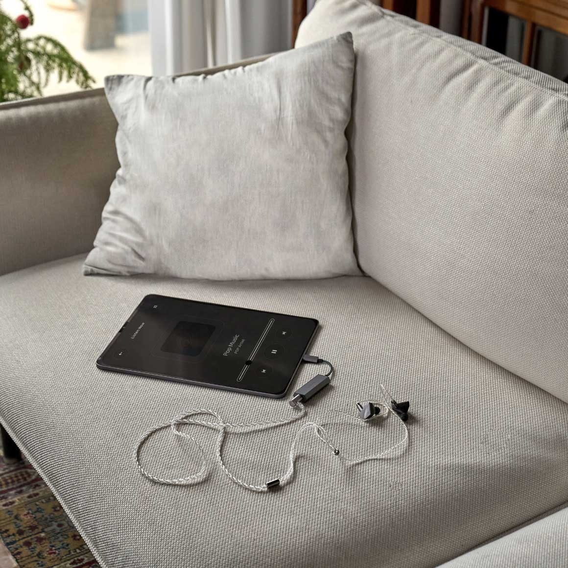 Headphone-Zone-Astell&Kern-AK HC2