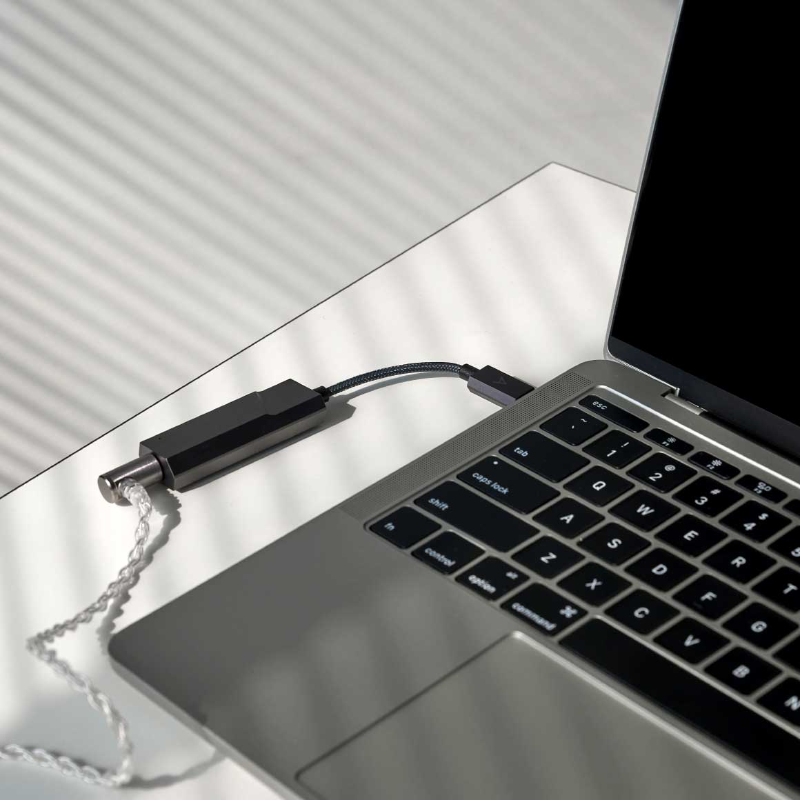 Headphone-Zone-Astell&Kern-AK HC2