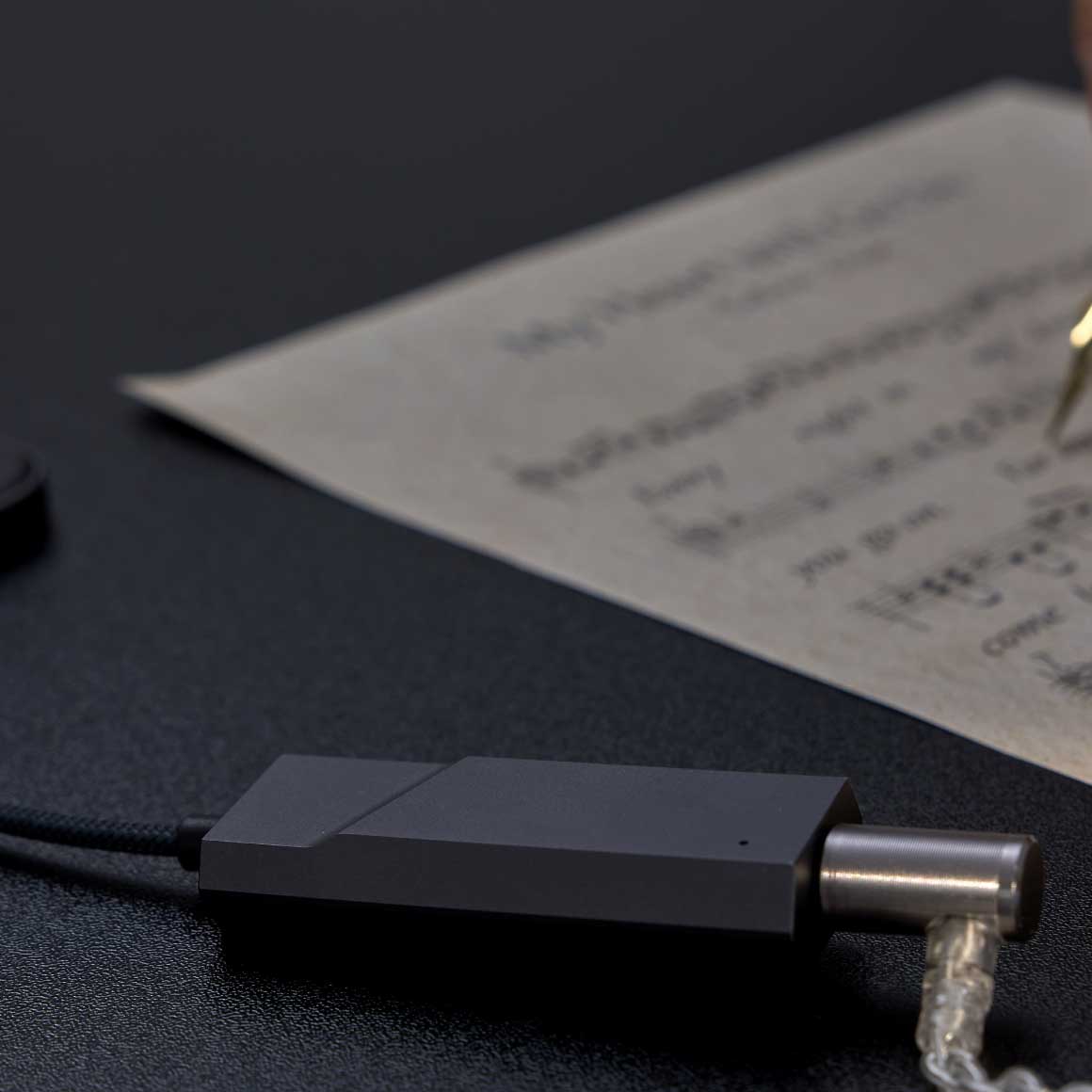 Headphone-Zone-Astell&Kern-AK HC2