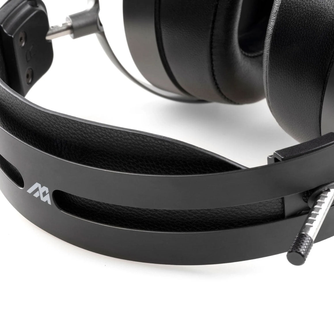 Headphone-Zone-Audeze-MM-500