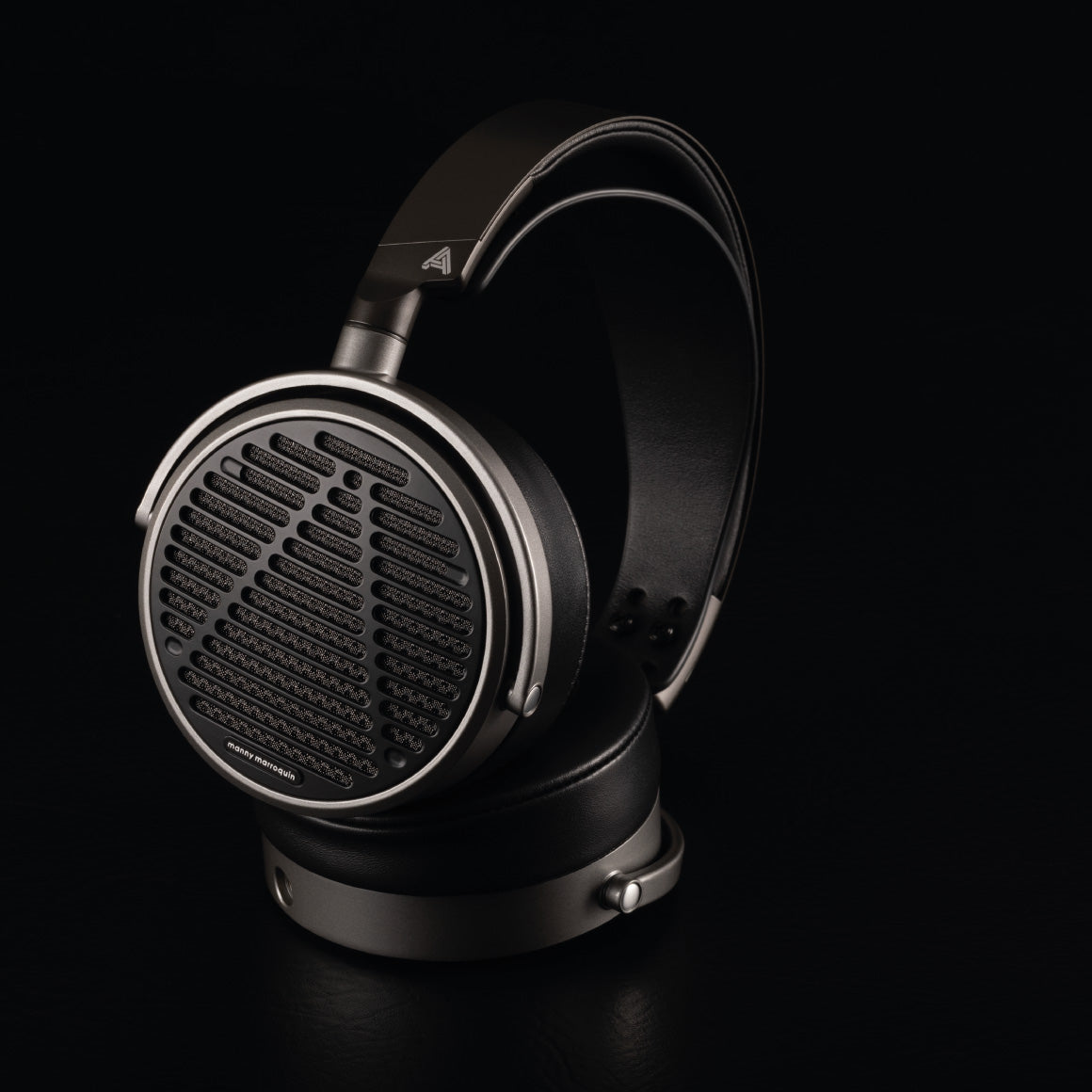 Headphone-Zone-Audeze-MM-100