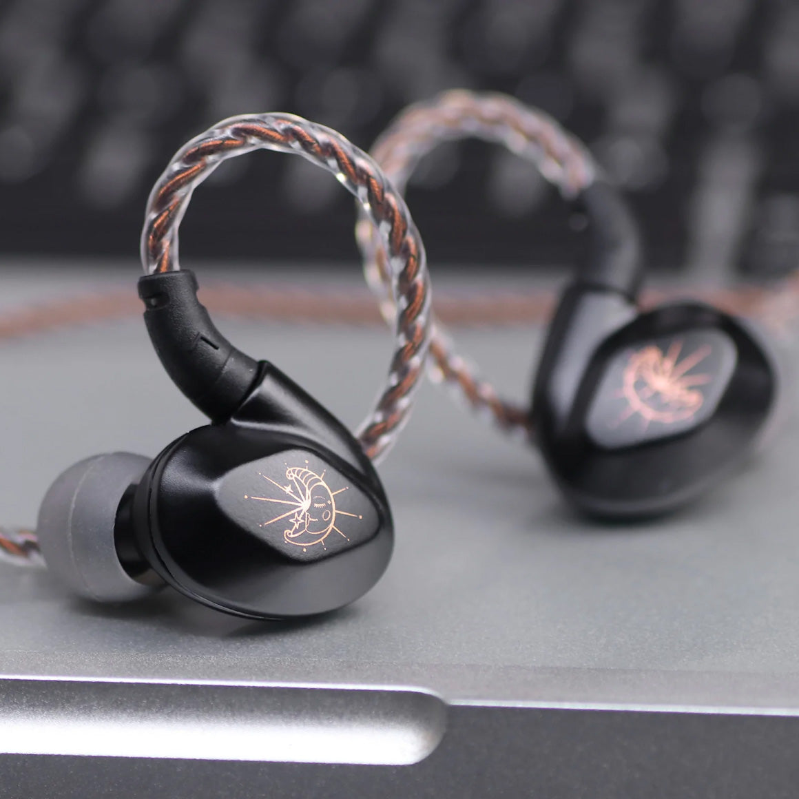 Headphone-Zone-BLON-Z200