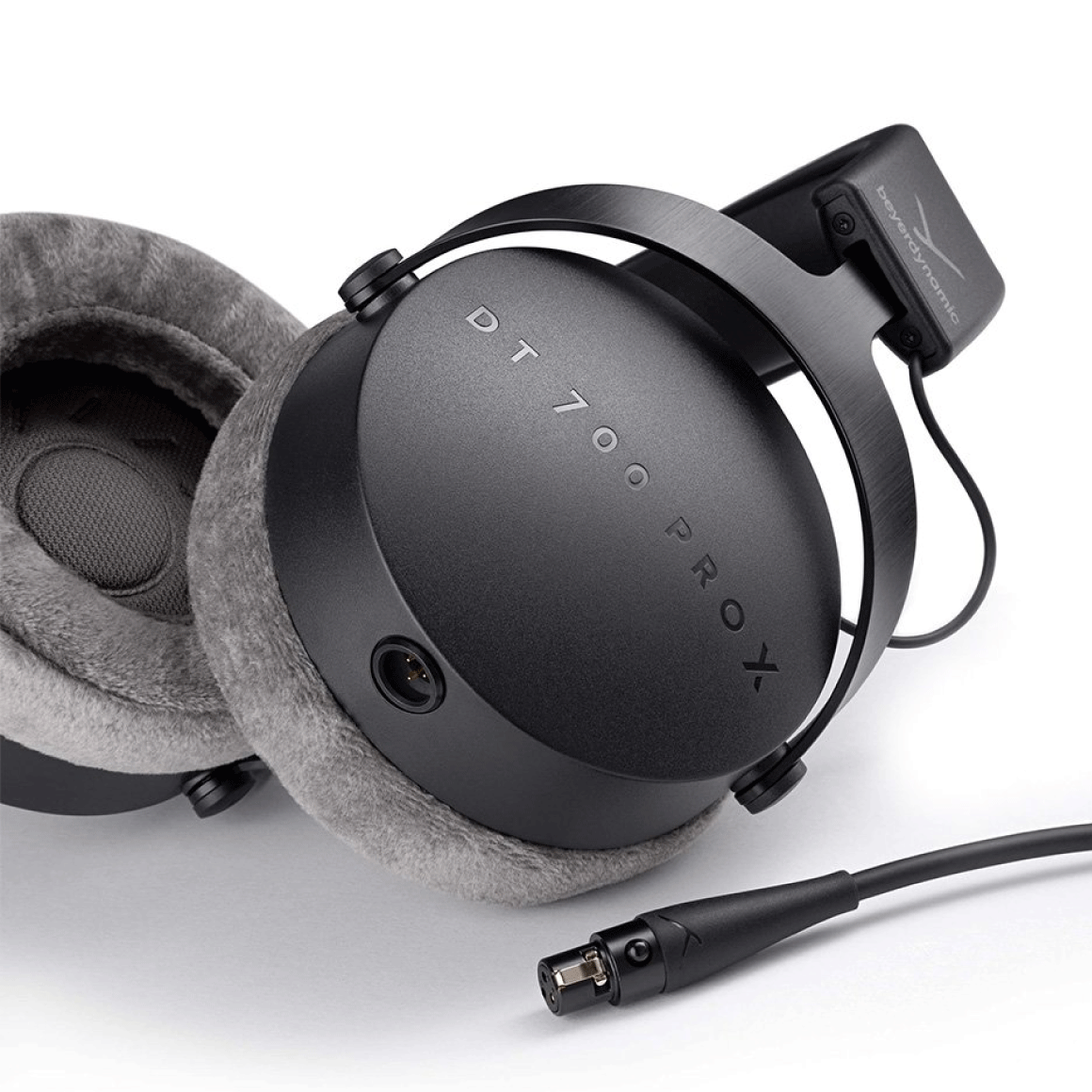 Headphone-Zone-Beyerdynamic-DT-700-PRO-X