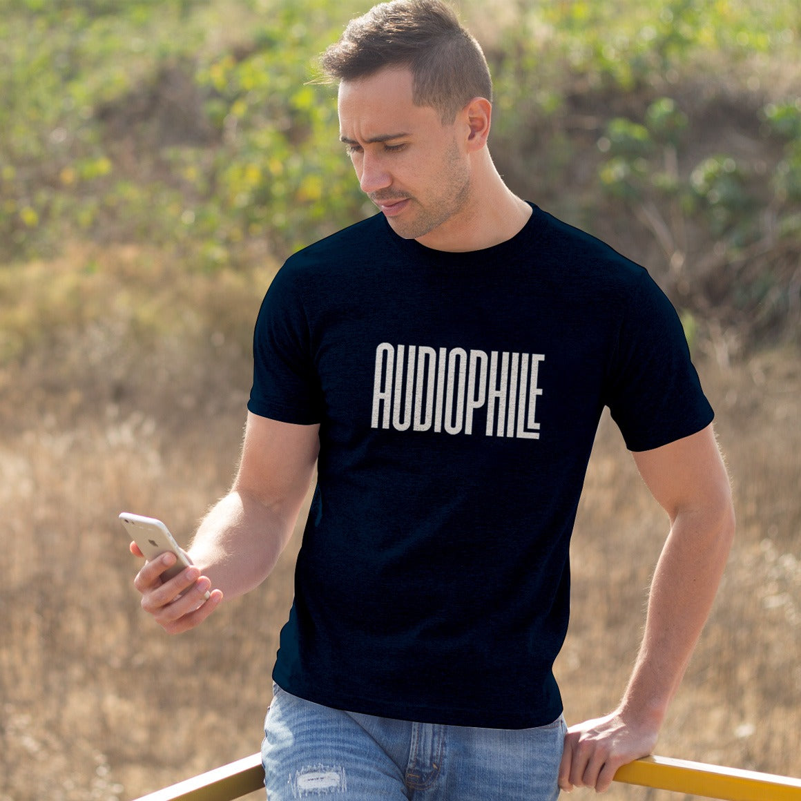 Headphone-Zone-Bona-Fide-Audiophile-T-Shirt-M