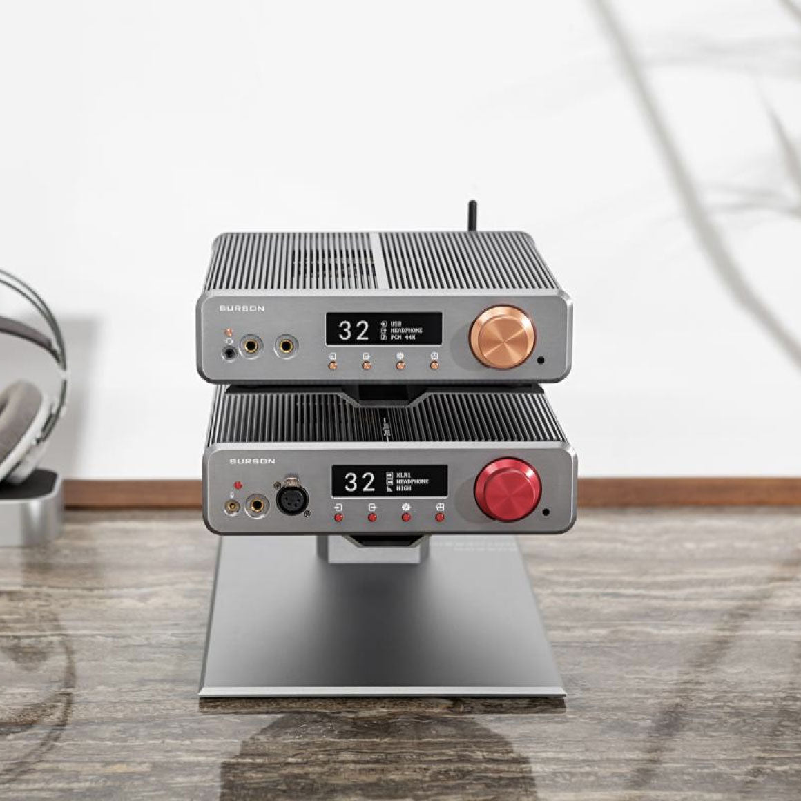 Headphone-Zone-Burson Audio-Mothership 01