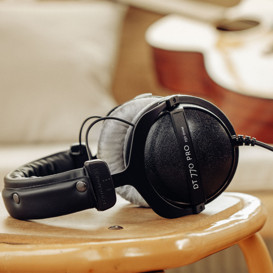 Headphone-Zone-Beyerdynamic-DT 770 PRO-250ohms