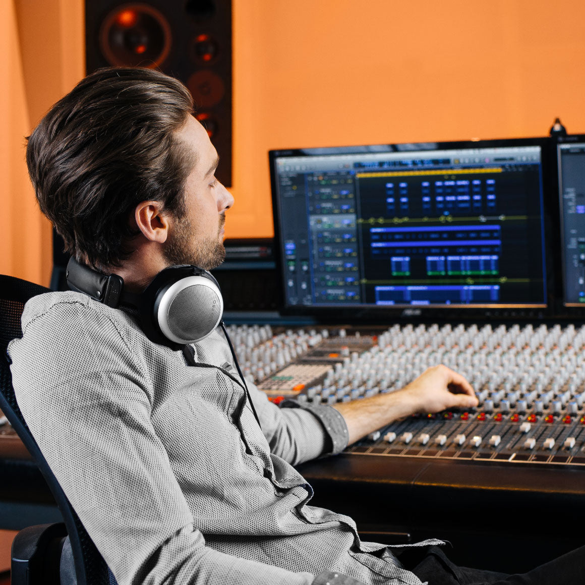 beyerdynamic-dt-880-pro-white-headphone-zone
