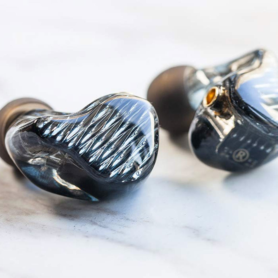 Headphone-Zone-FiiO-FA7-Smoke