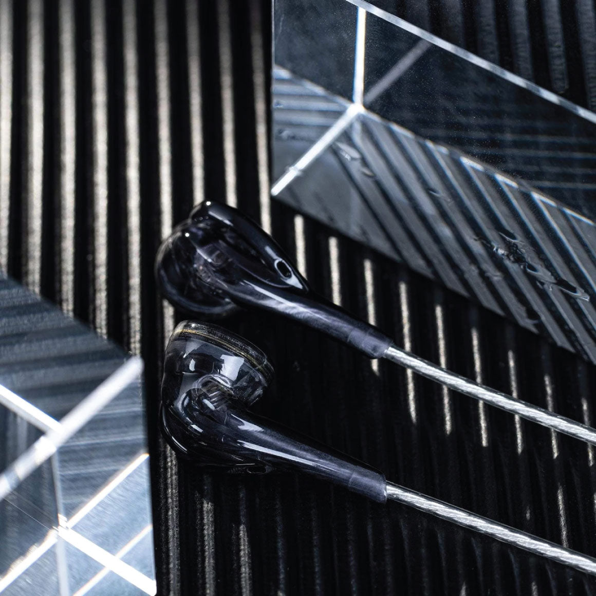 Headphone-Zone-FiiO-EM5