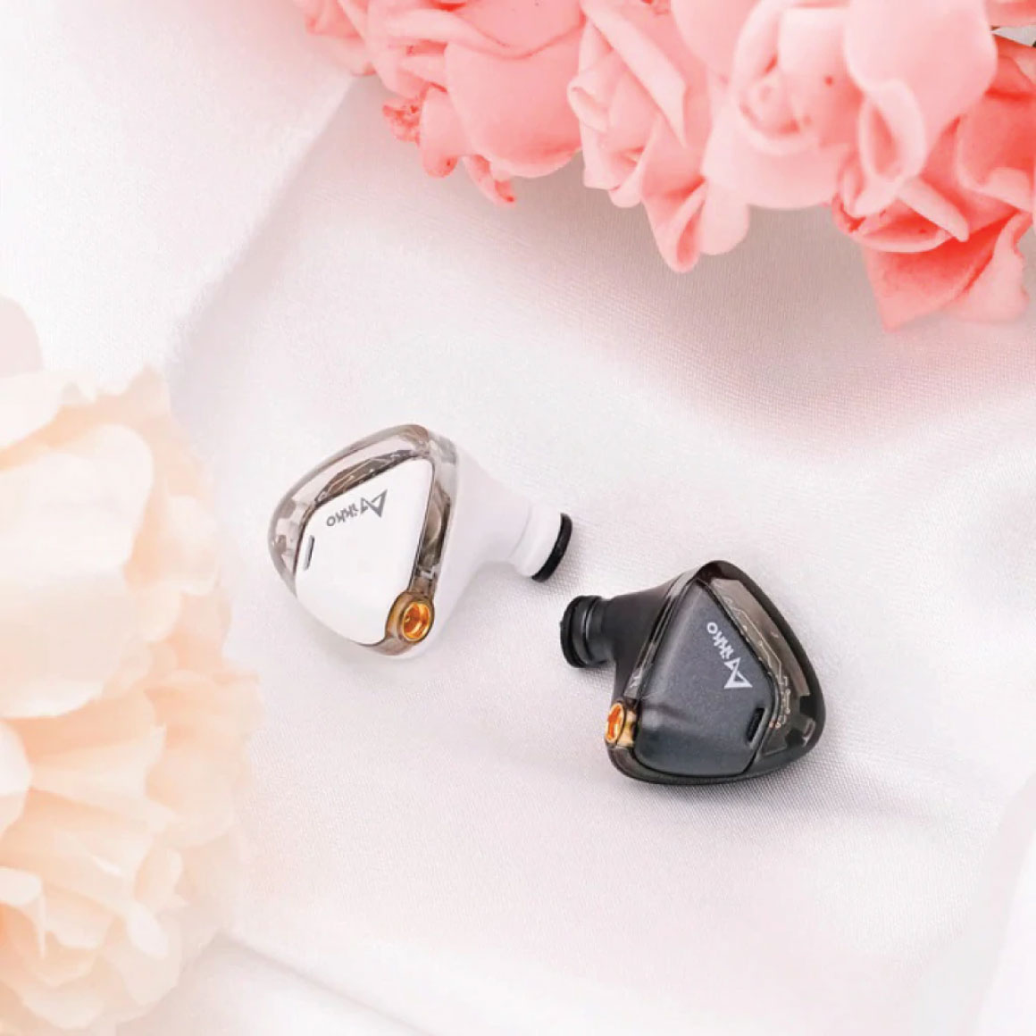 Headphone-Zone-IKKO-OH2-Grey