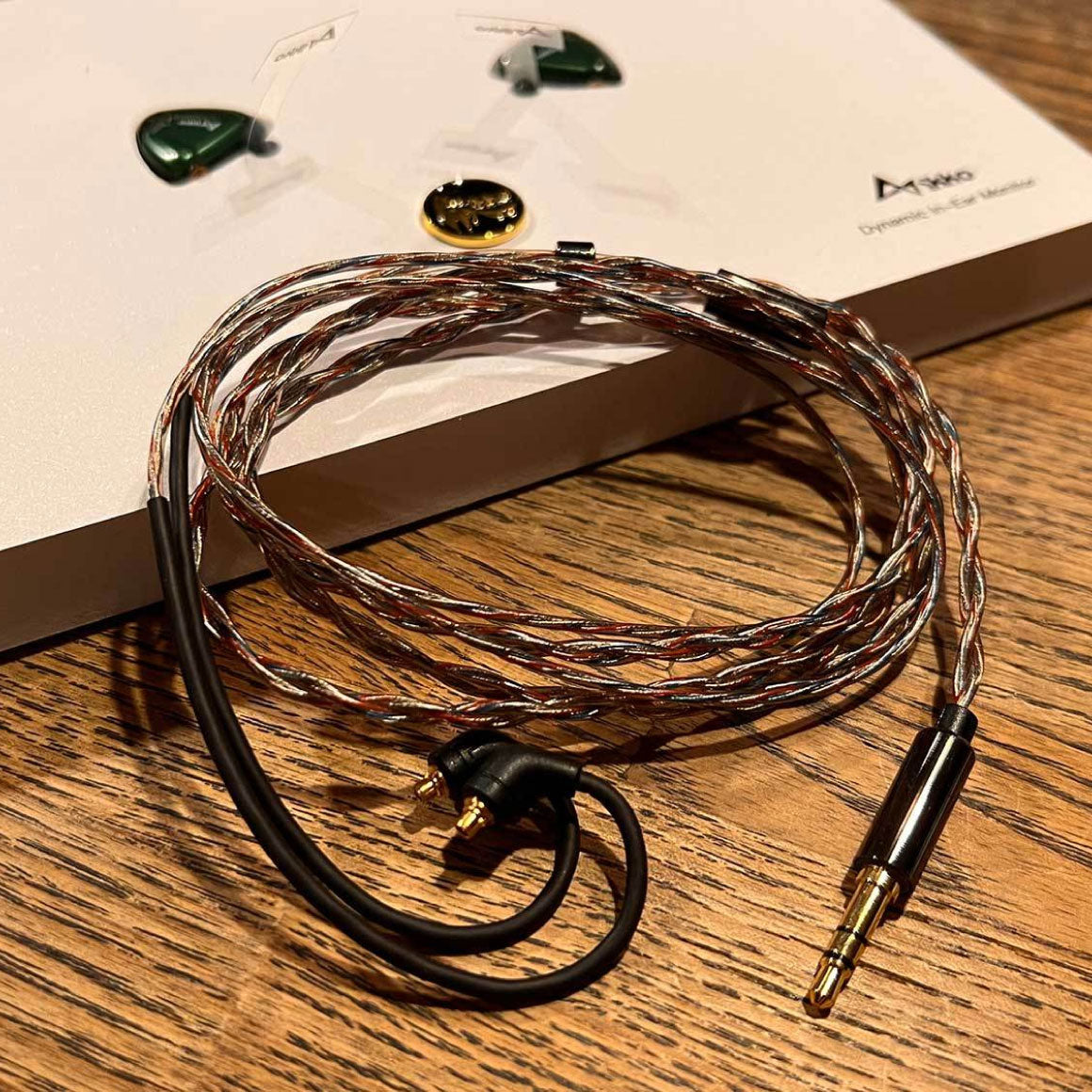 Headphone-Zone-IKKO-OH2-Golden