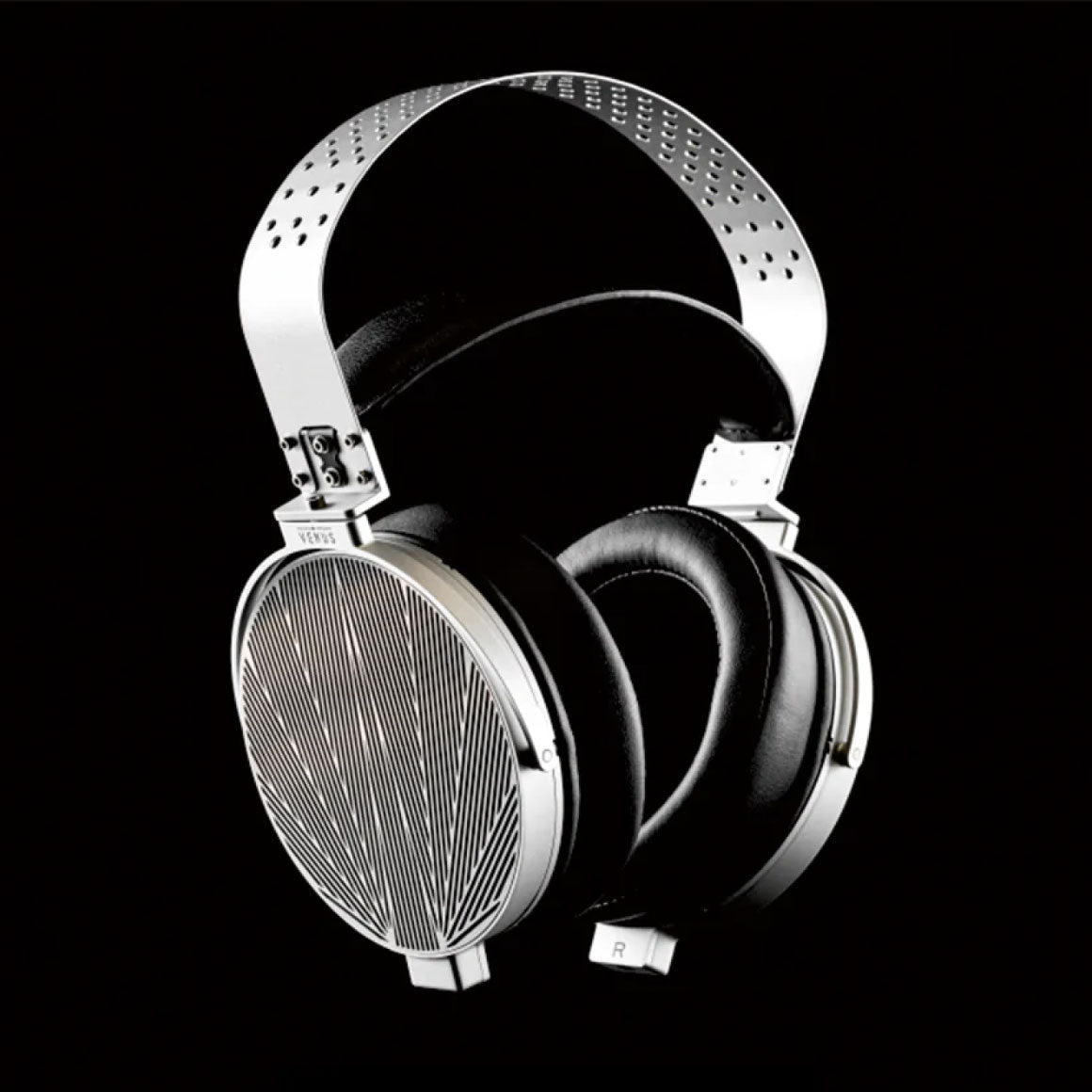 Headphone-Zone-Moondrop-Venus