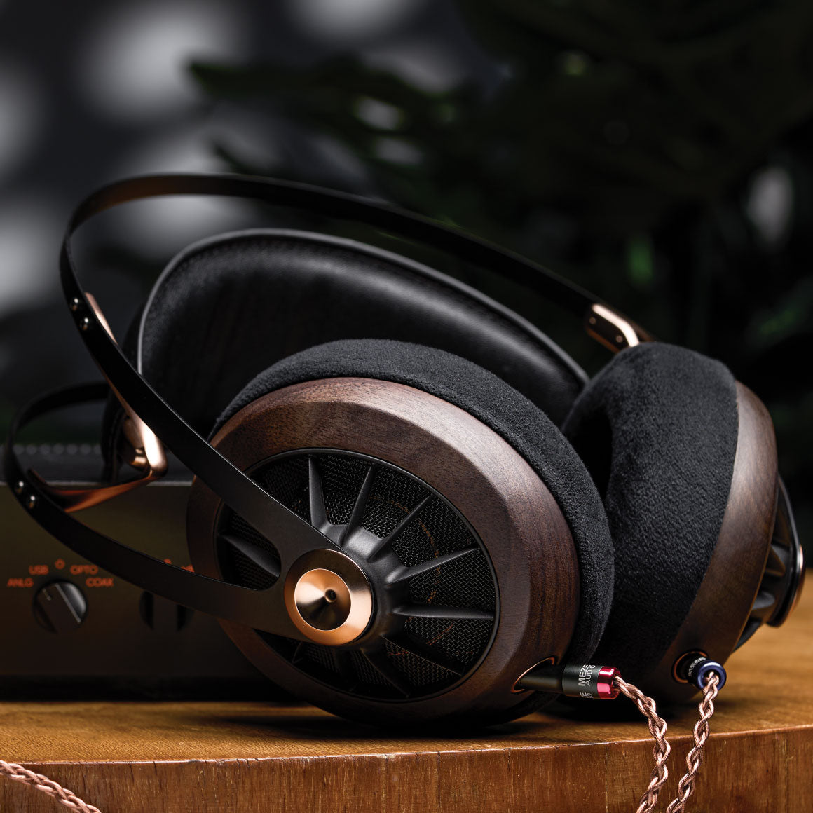Headphone-Zone-Meze-109 PRO
