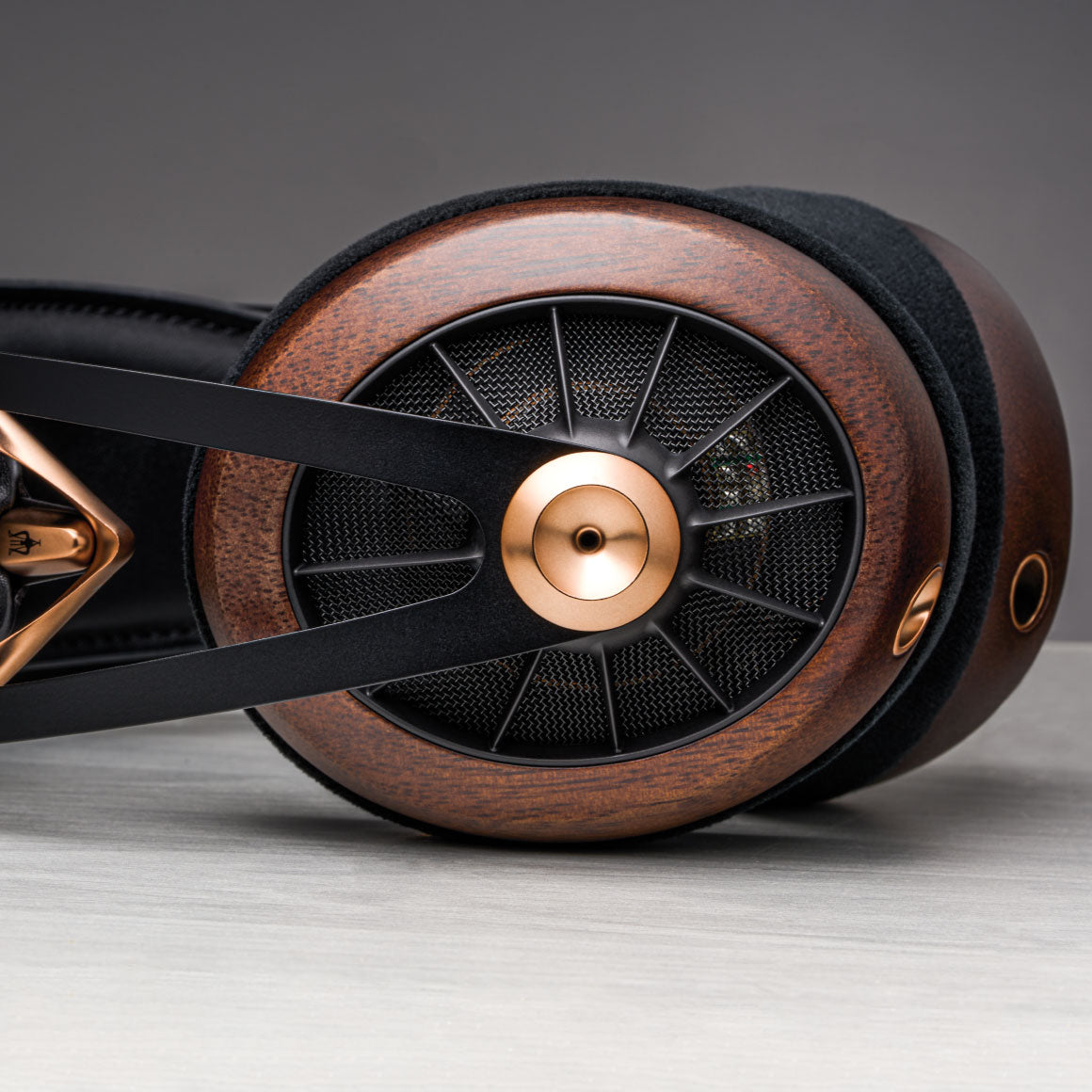 Headphone-Zone-Meze-109 PRO