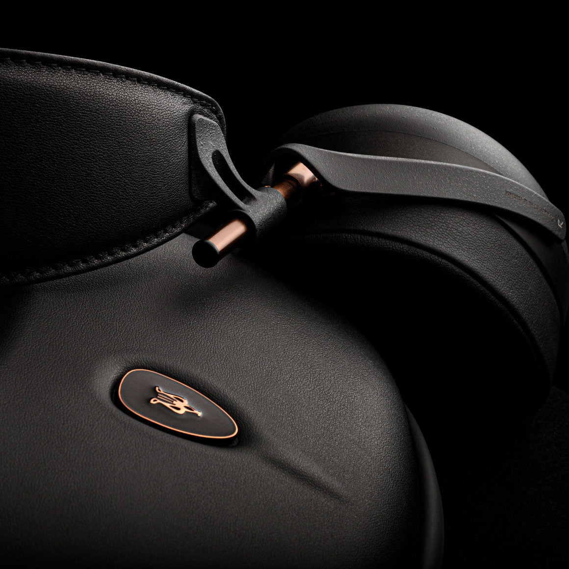 Headphone-Zone-Meze-LIRIC